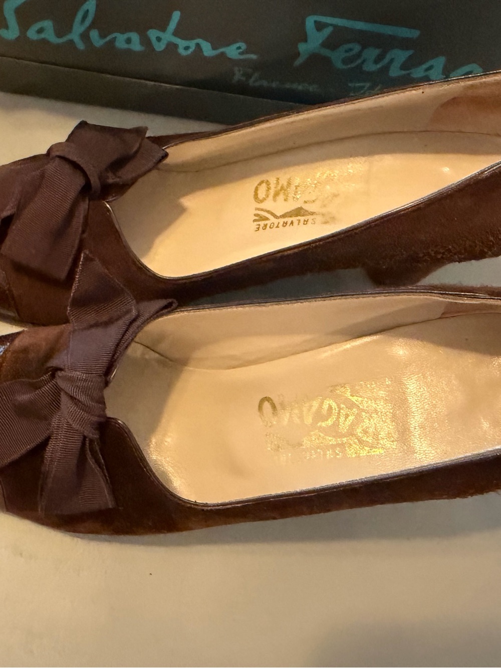 Vintage Salvatore Ferragamo Brown Suede & Leather Bow Pumps - Picture 6 of 6